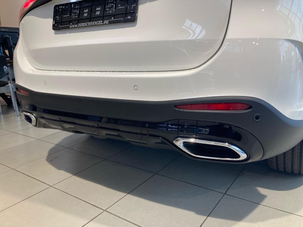 Detailaufnahme des Fahrzeugs 145383